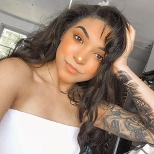 Meet your Posher, Destiny